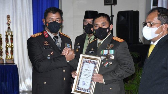 hut bhayangkara ke 76 kapolda sulsel minta masyarakat jadi polisi bagi diri sendiri keluarga dan lingkungan 48084
