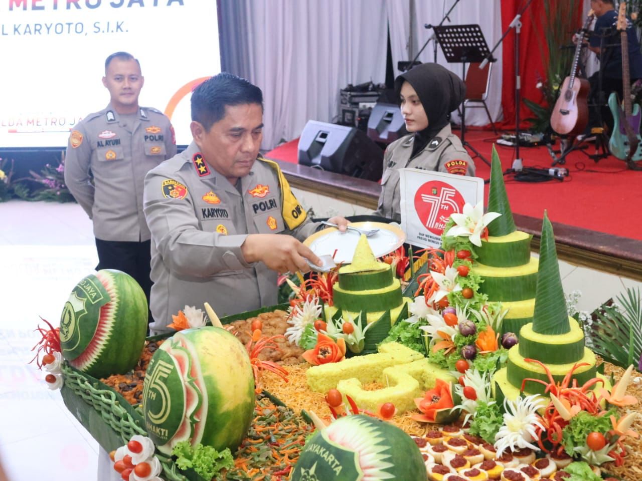 hut ke 75 kapolda metro jaya ajak anggota terus bertransformasi 81704