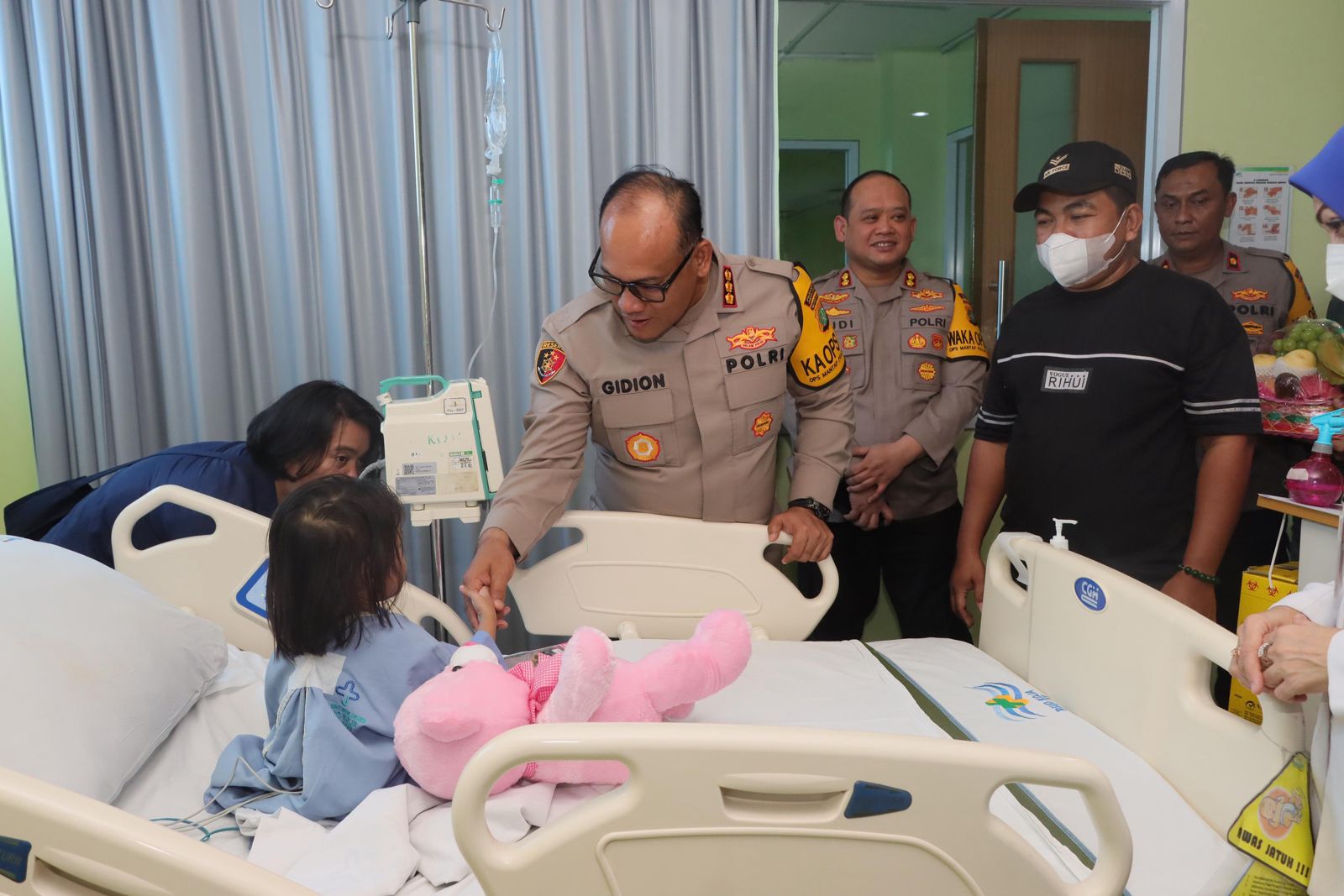 ibu di cilincing aniaya anak tiri karena menumpahkan susu 78982