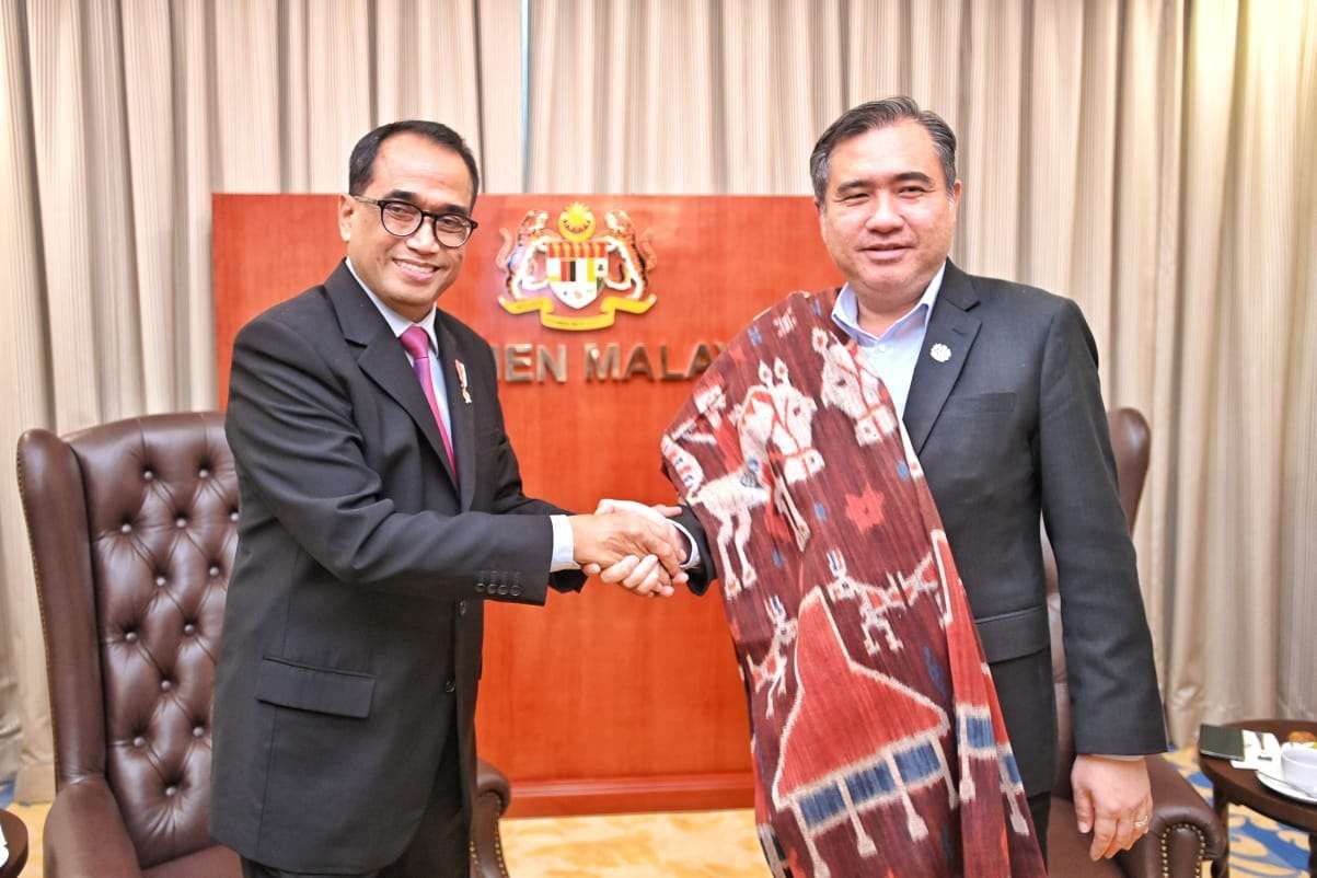 indonesia malaysia perkuat kerja sama pada sektor transportasi 54886
