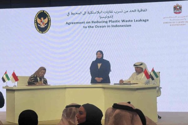 indonesia pea kerja sama tangani sampah plastik di laut 73058