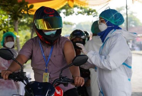 inovasi vaksinasi drive thru kolaborasi polda diy dan umy bagi mahasiswa 9425