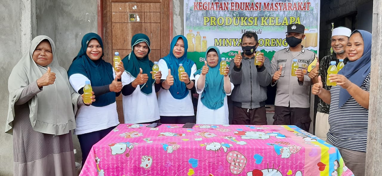 inovatif bhabinkamtibmas dan pemdes waefusi edukasi masyarakat kelola migor kelapa 45899
