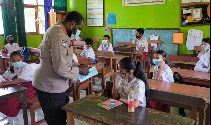 inp noken binmas conducted polisi pi ajar with health protocol 38658