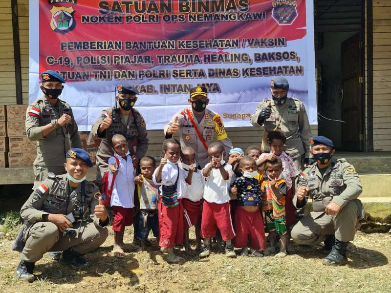 inp noken binmas spreads happiness in intan jaya 38705