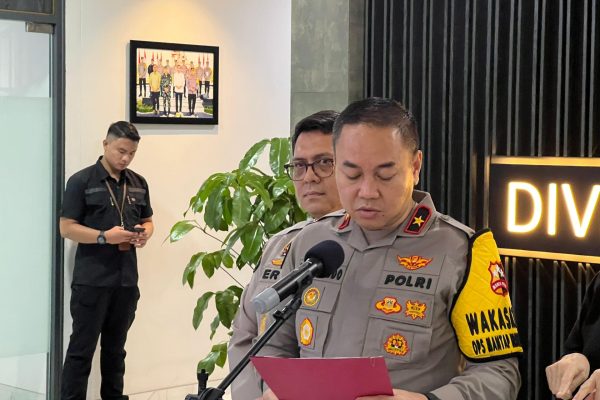 interpol terbitkan red notice dua tersangka tppo mahasiswa ke jerman 73130