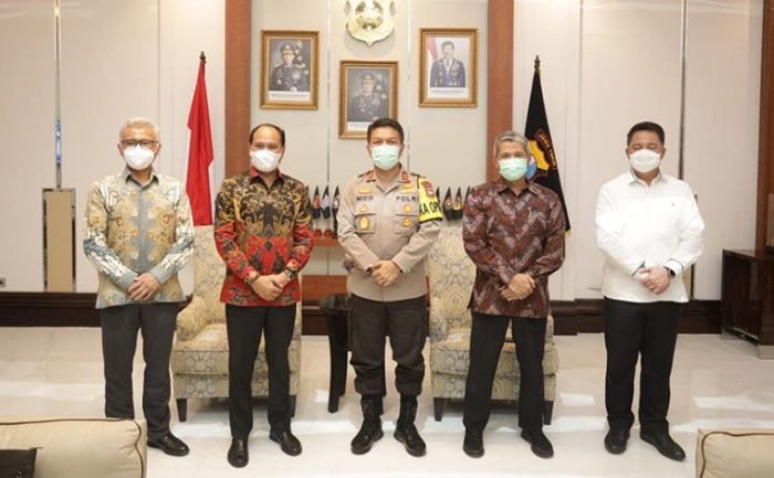 jaga ketersediaan dan stabilitas harga semen polda jatim jalin kerjasama dengan pt semen indonesia 13108