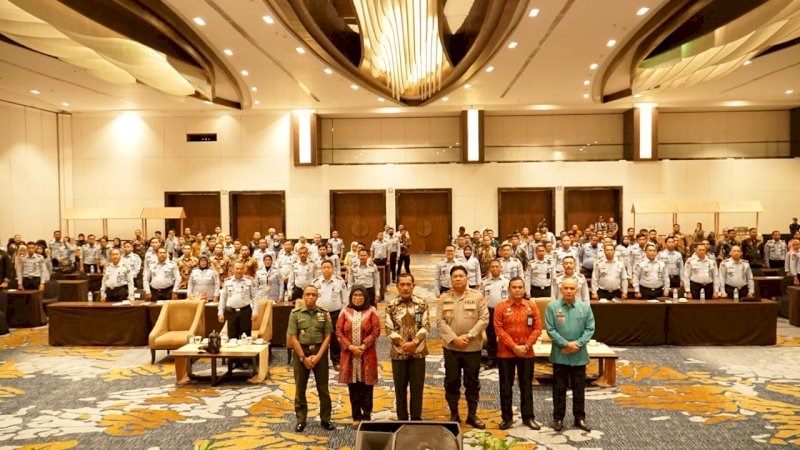 jaga netralitas pemilu kemenkumham gandeng polri dan tni beri penguatan asn di sulsel 53534
