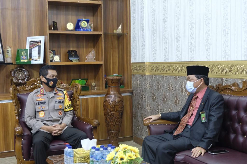 jaga sinergitas kapolda silaturahmi dengan ketua pta provinsi bengkulu 11577