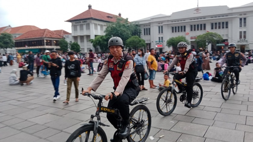 jaga situasi kamtibmas polres jakbar patroli sepeda 57220