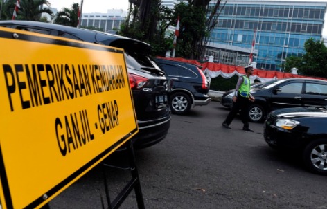 jakarta authorities applies odd even policies despite ppkm level 3 44775