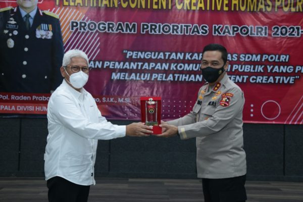jalankan 100 hari program prioritas jenderal listyo sigit humas polri gelar pelatihan konten kreatif 30805