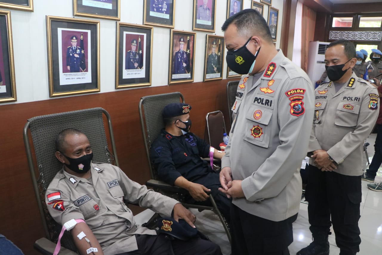 jalin kerja sama dengan pmi polda ntt gelar donor darah termasuk donor plasma konvalesen 37331