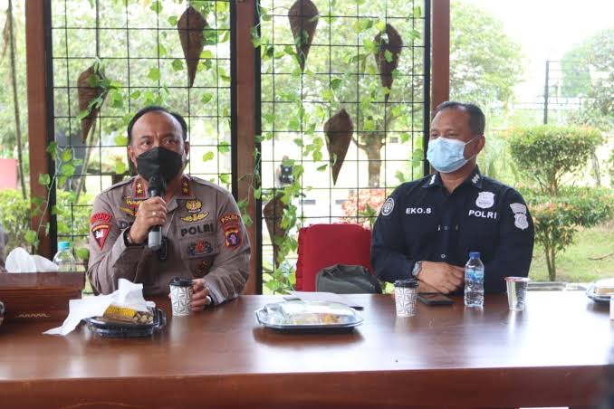 jalin silaturahmi kapolda kalteng ramah tamah bersama insan pers 9807
