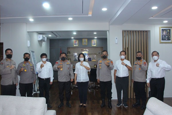 jalin sinergitas dan kerja sama di bidang pendidikan kapolda sulut terima kunjungan rektor unsrat manado 23224