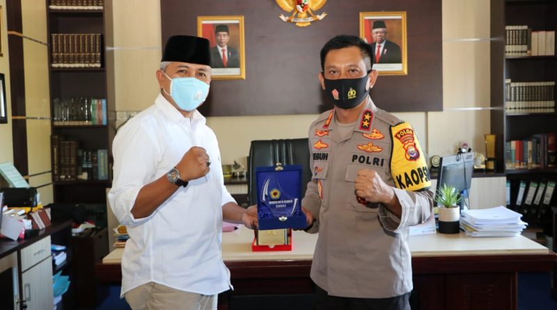 jalin sinergitas dengan akademisi kapolda bengkulu silaturahmi ke unihaz 34720