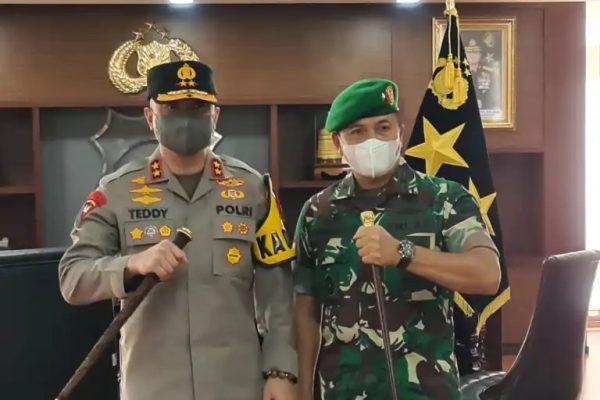 jalin sinergitas kapolda sambut kedatangan danrem 032 wirabraja yang baru di polda sumbar 22593