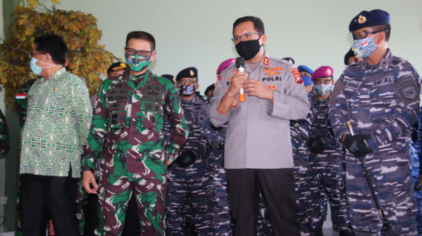 jalin sinergitas tni polri kapolda kalbar hadiri syukuran hut kodam xii tanjungpura 36450