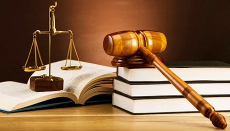 jangan pernah mempermainkan hukum 32452