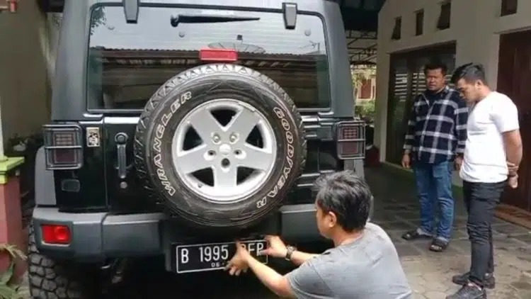 jatanras polda jateng ungkap pencurian mobil jeep rubicon di sukoharjo 17462