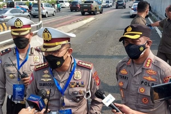 jelang lebaran tahun 2022 volume kendaraan di jalan tol dan arteri meningkat drastis 46437
