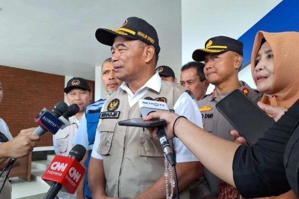 jelang mudik lebaran menko pmk muhadjir tinjau kesiapan jalan tol cisumdawu di sumedang 72249