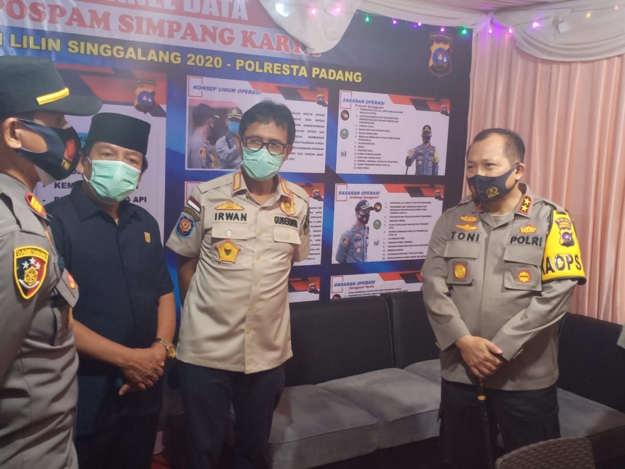 jelang natal dan tahun baru 2020 kapolda sumbar bersama gubernur tinjau pelaksanaan natal dan pos pam nataru di padang 12968