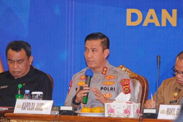 jelang nataru kapolda jambi ikut rakor lintas sektoral 52580
