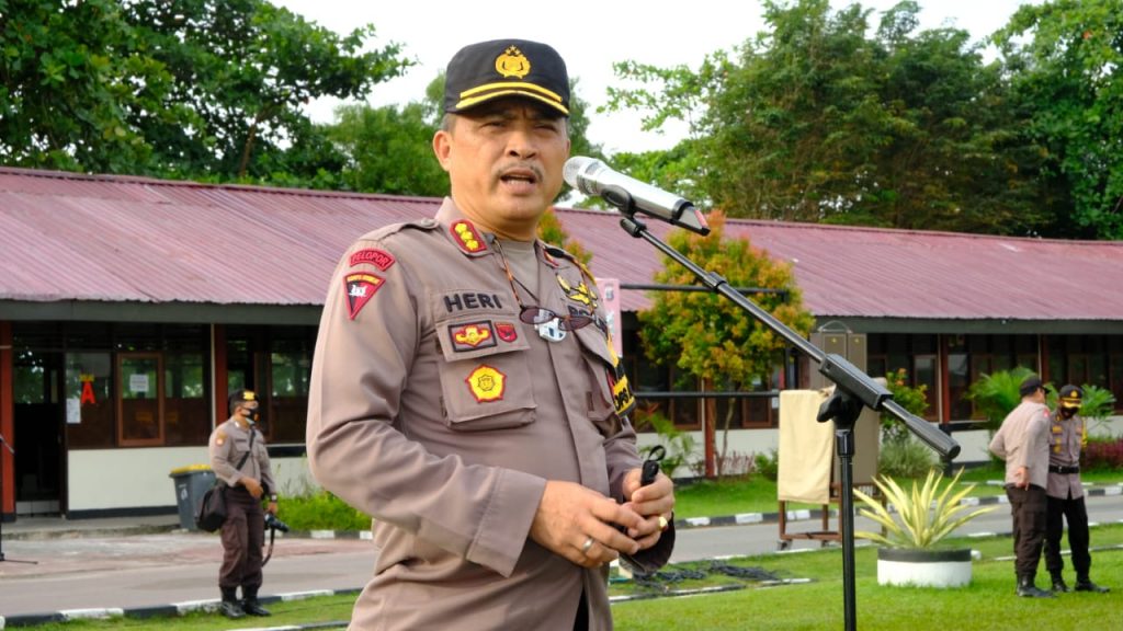jelang pemungutan suara pilkada serentak 2020 polda kaltim gelar apel kesiapan pergeseran pasukan 36600