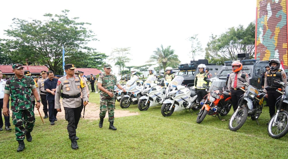 jelang perayaan nataru polda kaltim apel gelar pasukan ops lilin mahakam 2023 67776