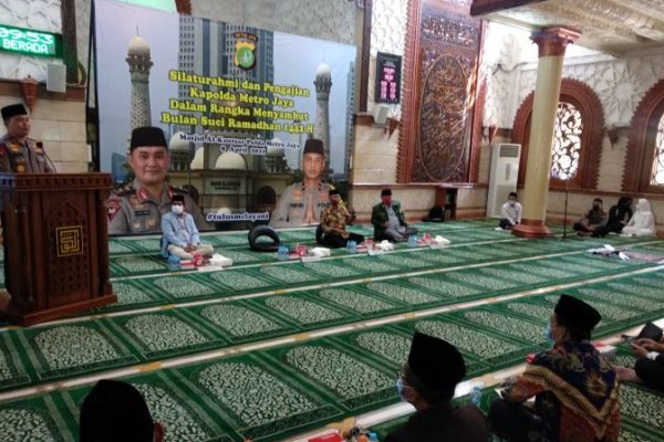jelang ramadhan kapolda metro jaya ajak anggotanya sisihkan rp 1 000 untuk takjil gratis 31039