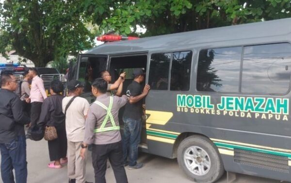 jenazah polisi korban penganiayaan di yahukimo akan dimakamkan di sarmi 72728