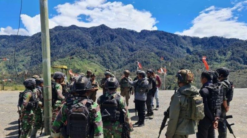 joint forces of armed forces police killed a tpnpb guerilla in intan jaya 44467
