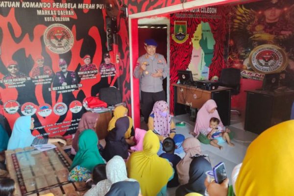 jumat berkah ditpolairud polda banten berbagi paket sembako kepada anak yatim dan kaum dhuafa 49815