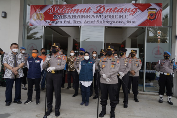 kabaharkam polri masyarakat tak perlu panik hadapi lonjakan covid 19 23290