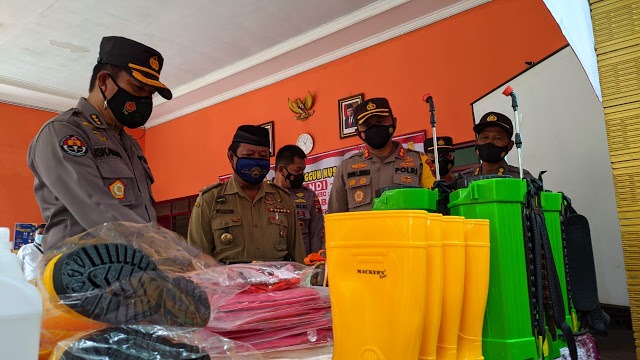 kabid humas polda jateng apresiasi penerapan ppkm skala mikro di kabupaten batang 36776