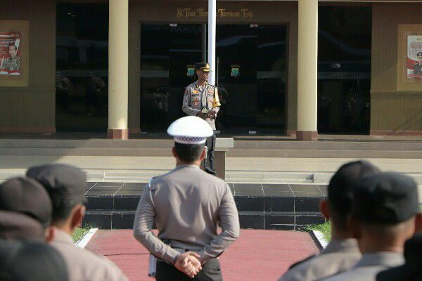kabid humas polda sulut ingatkan netralitas polri dalam pemilu 2024 65518