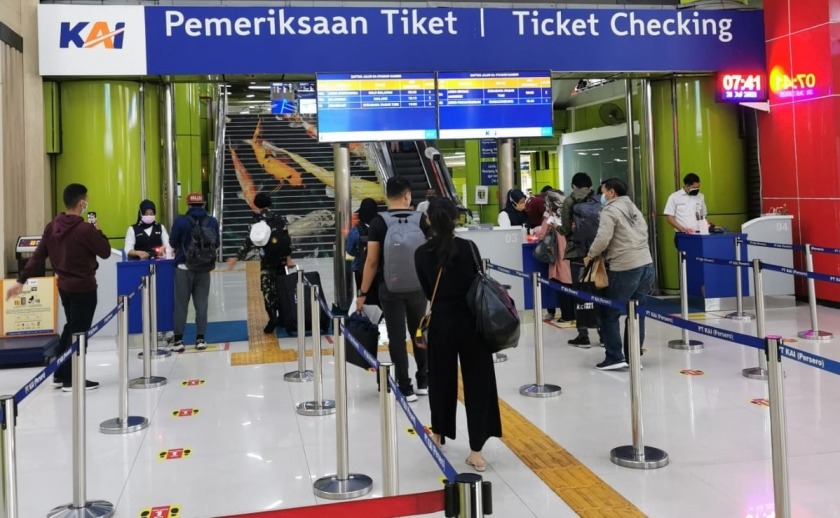 kai mencatat 47 ribu penumpang diprediksi melakukan keberangkatan meninggalkan jakarta 72304