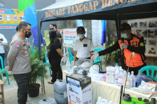 kakorbinmas polri laksanakan kunjungan ke rs khusus paru di karawang dan uji coba aplikasi silacak 26600