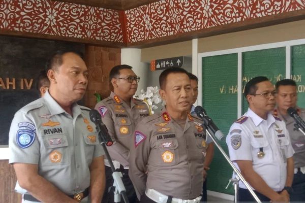 kakorlantas imbau masyarakat tak mudik dengan sepeda motor 71022