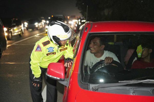 kakorlantas pimpin patroli bersama tim urai kepadatan arus balik lebaran 72630
