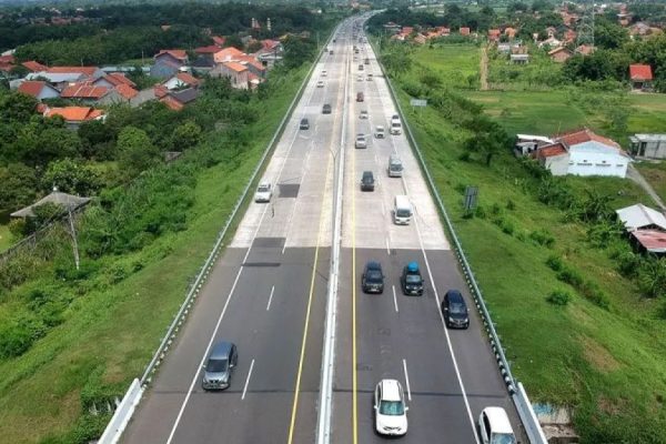 kakorlantas umumkan penghentian one way dari cipali hingga kalikangkung 72415