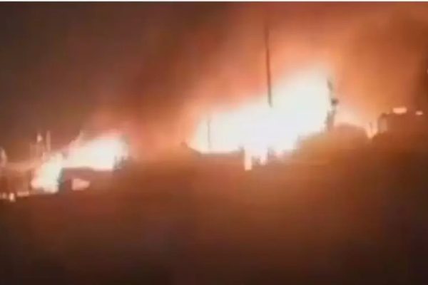kapal nelayan di pelabuhan perikanan samudera cilacap terbakar 73115
