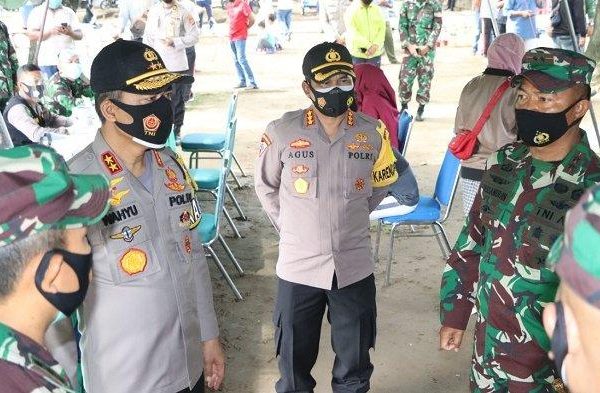 kapolda aceh dan pangdam tinjau pelayanan rapid test gratis 32600