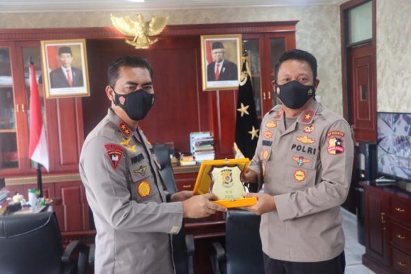 kapolda aceh terima kunjungan tim divhubinter polri 9079