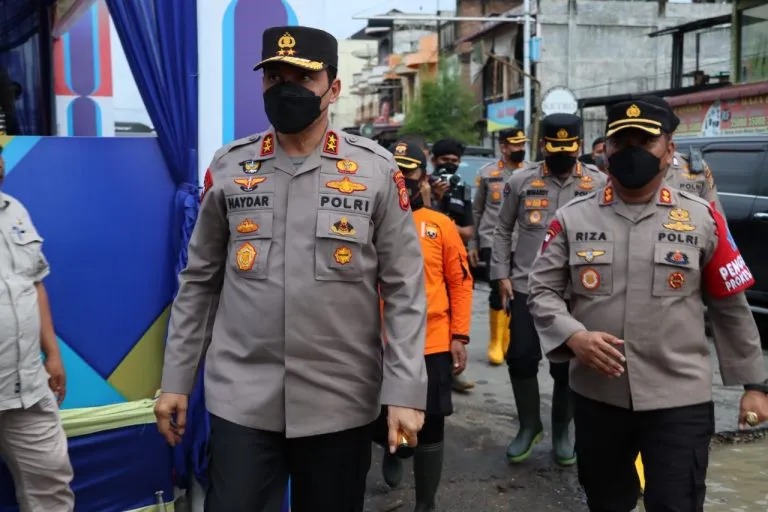 kapolda aceh tinjau posko pengobatan korban banjir di aceh utara 22704