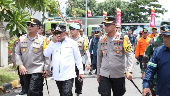 kapolda bali cek pos terpadu jelang mudik lebaran 2024 72205