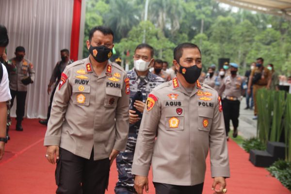 kapolda banten dampingi kegiatan baksos akabri 89 di cilegon 37182