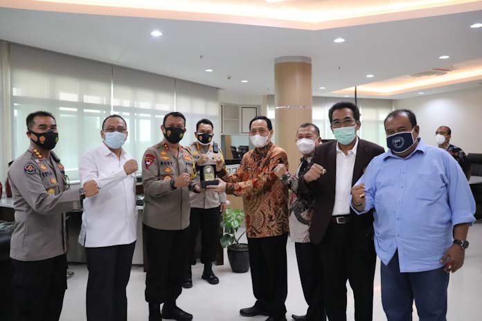 kapolda banten kunjungi rektor kampus untirta 30448