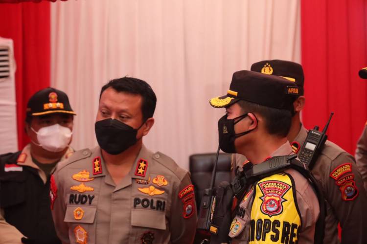 kapolda banten malam pergantian tahun berjalan aman dan tertib 22668